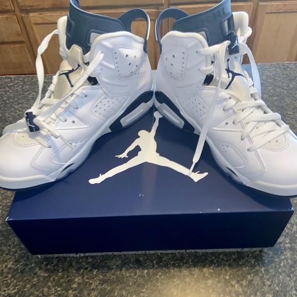 AIR JORDAN 6 RETRO 'MIDNIGHT NAVY' 2022 NWT MENS SIZE 8.5 100% Authentic - Picture 6 of 9